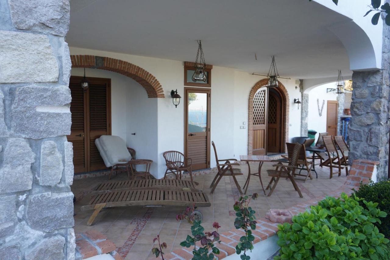 Relais Maison De Charles Искья Экстерьер фото