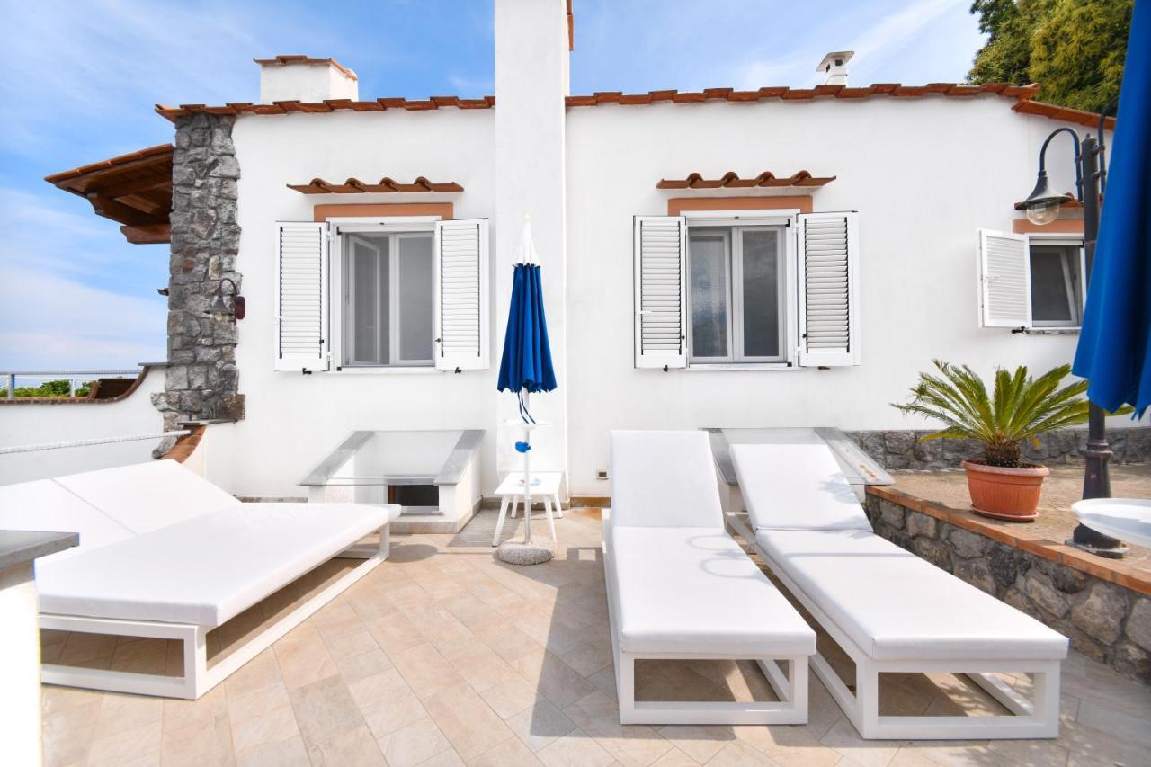 Relais Maison De Charles Искья Экстерьер фото