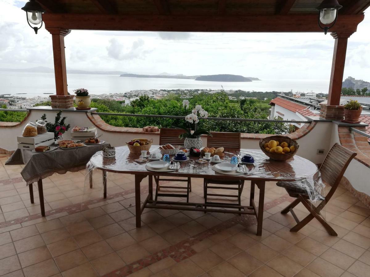 Relais Maison De Charles Искья Экстерьер фото